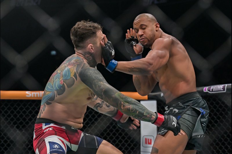 Eye Pokes Under Fire: Aspinall–Gane Controversy Reignites UFC Debate on Stricter Penalties