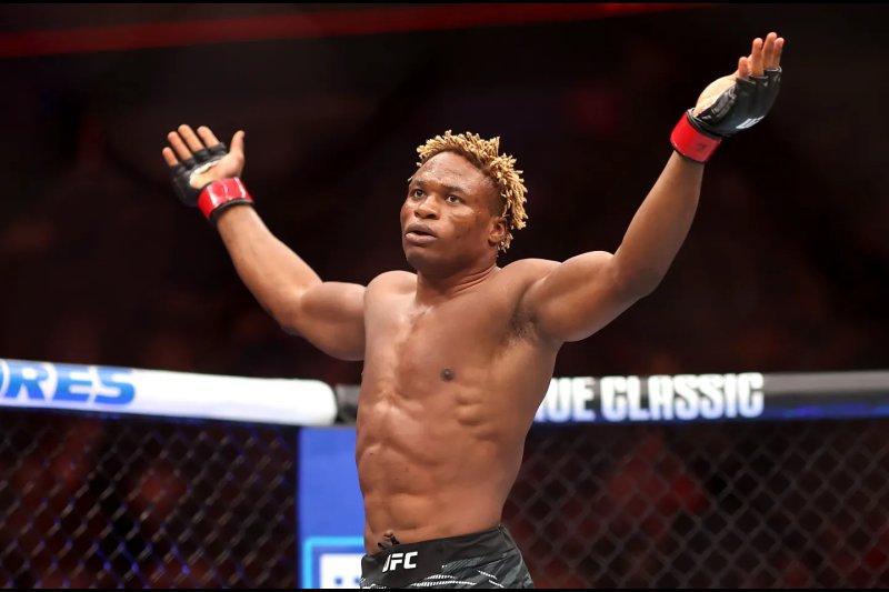 Joe Rogan Calls 23-Year-Old UFC Knockout Artist “Terrifying” and Says He’s the Future of the Sport