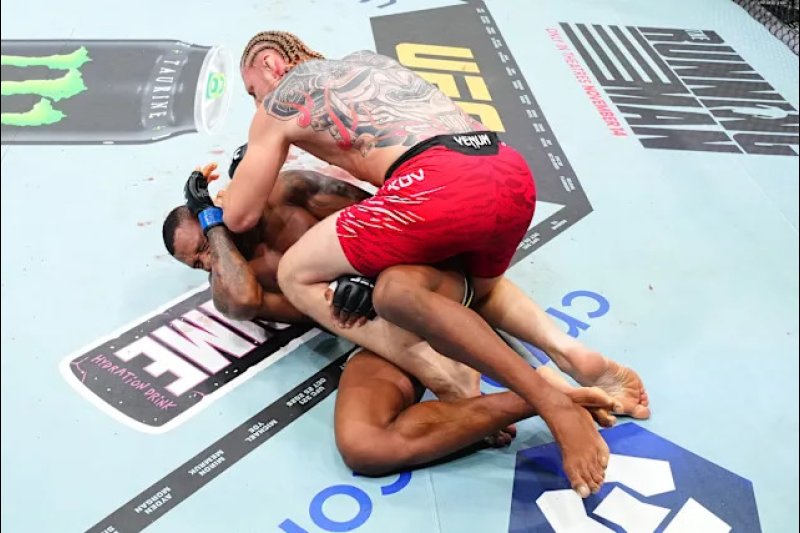 Kamaru Usman Praises Alexander Volkov’s Composure After UFC 321 - UFC Article